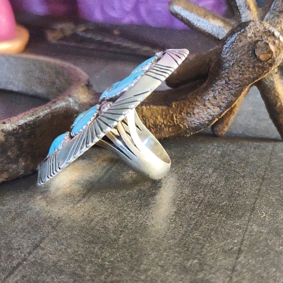 **"SOLD***Vintage Navajo Signed Turquoise Sterling Silver Ring - Picture 5 of 11